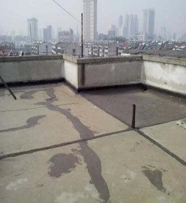 白沟漏水维修 楼顶漏水是什么原因，楼顶漏水维修方法是什么?